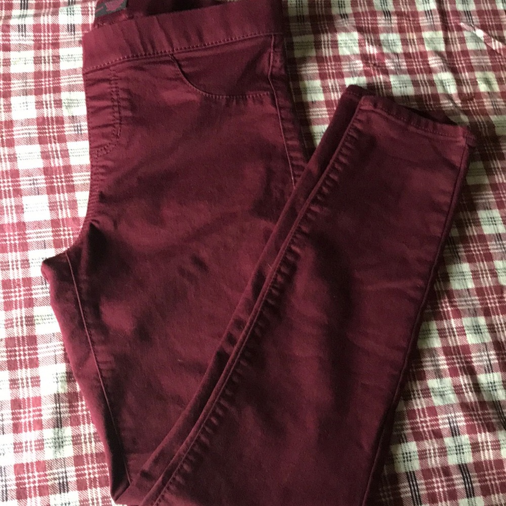 Maroon jeggings